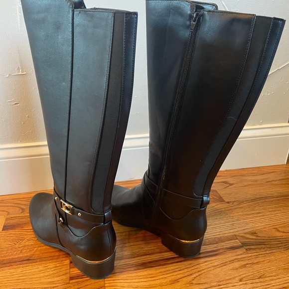 Liz Claiborne women’s black boots with gold size 11 - Picture 2 of 7